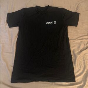 Classic Black Men's T-Shirt with Subtle Logo
